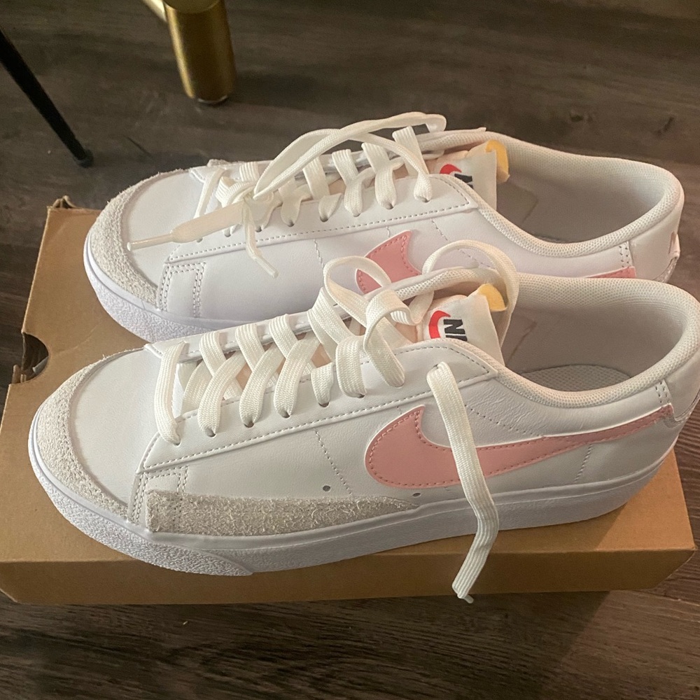 NIB Nike Women’s Blazer Low Platform